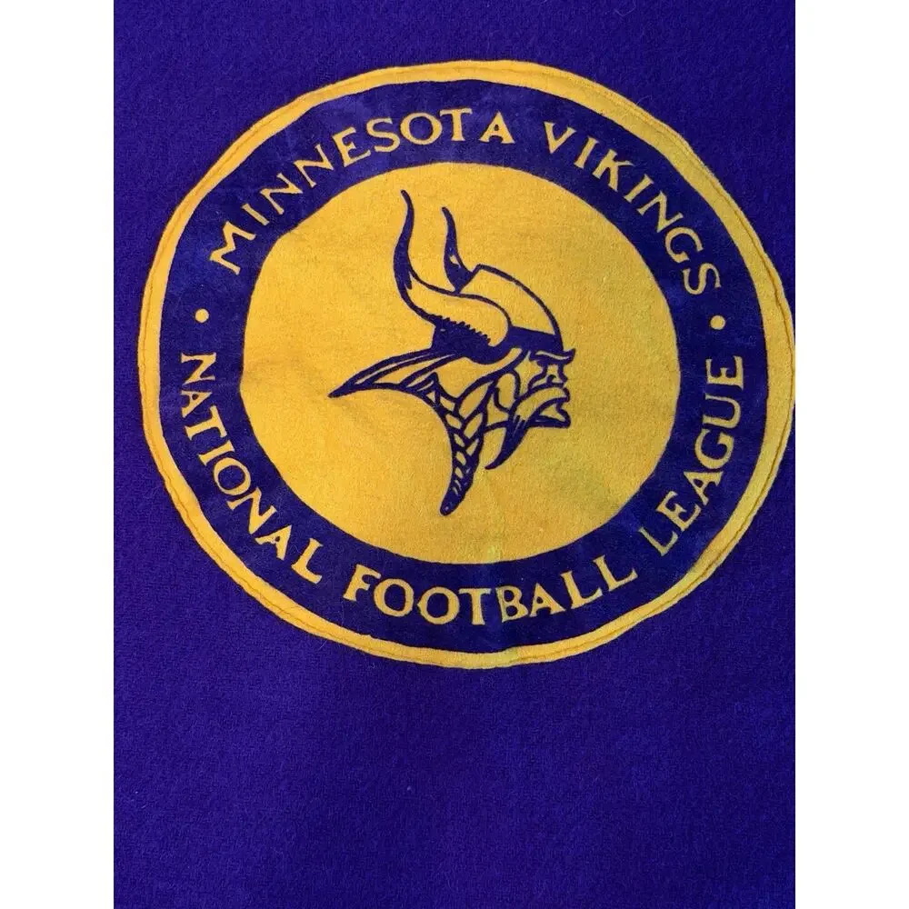 Vintage Pendleton Minnesota Vikings Purple Wool Large Throw Blanket Logo Seal